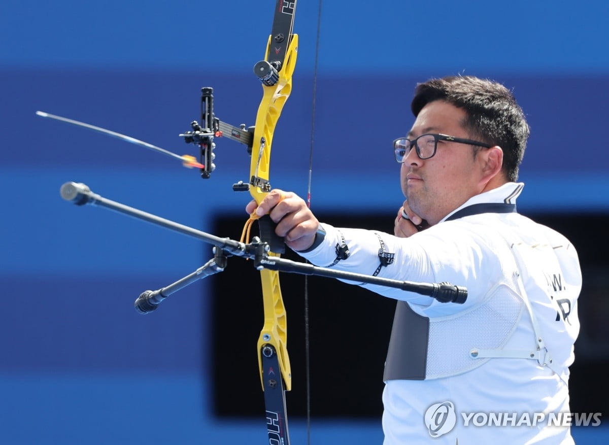 国家德比第二次出现一方在客场半场打入4球，上次也是巴萨