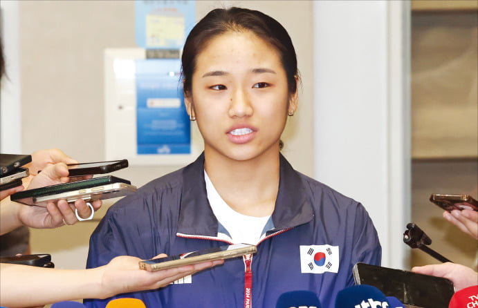 西甲-奥尔莫双响 巴萨3-1西班牙人各项赛事6连胜