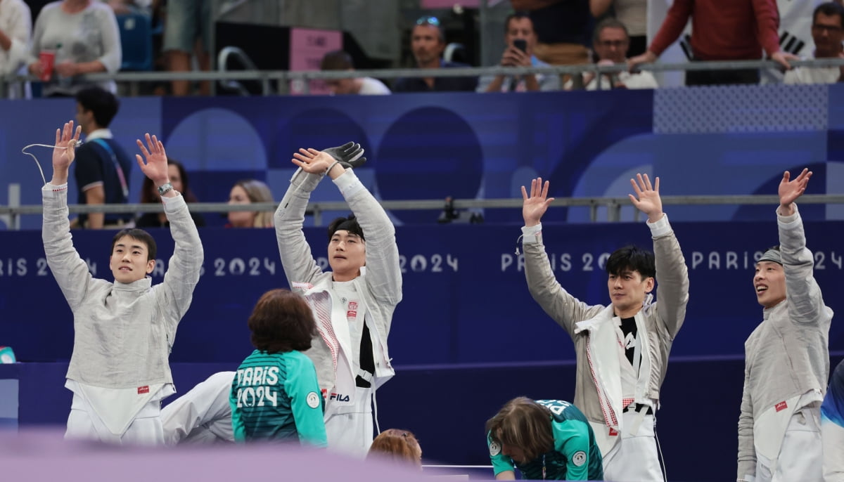 无奈空砍！张宁17中9得到24分10篮板2助攻