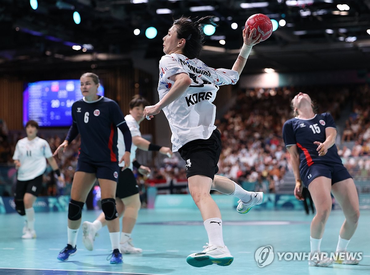 J罗：原本我可以再在皇马效力1-2年，安切洛蒂对我帮助很大