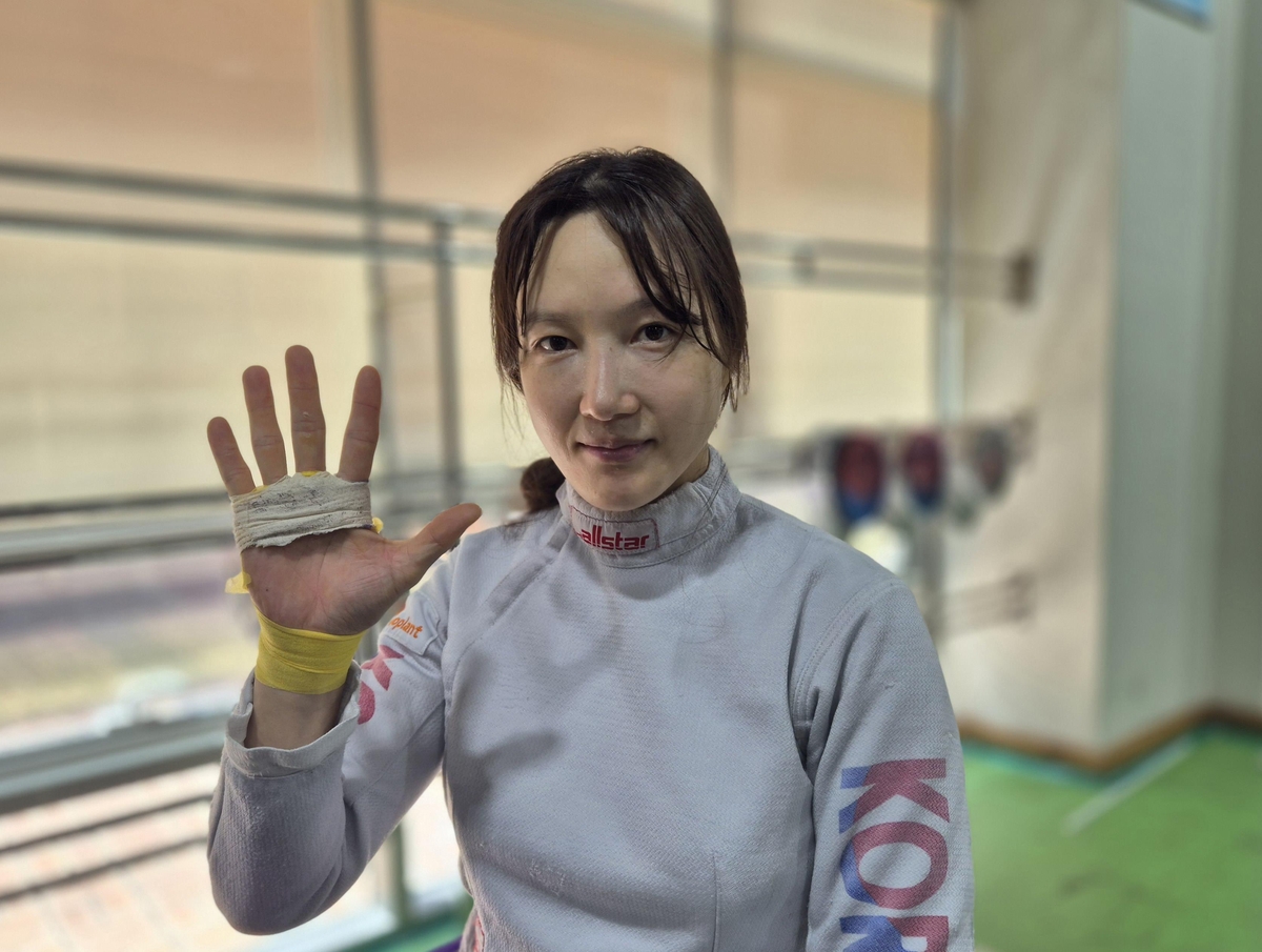 VAR介入判定有效！迪巴拉梅开二度，罗马3-0领先帕尔马