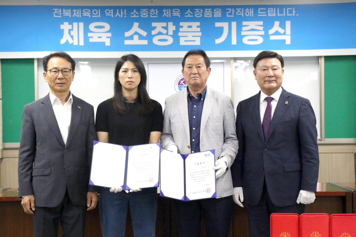 斯卢茨基：在联赛和亚冠寻求最优解决方案；杨泽翔已做好准备