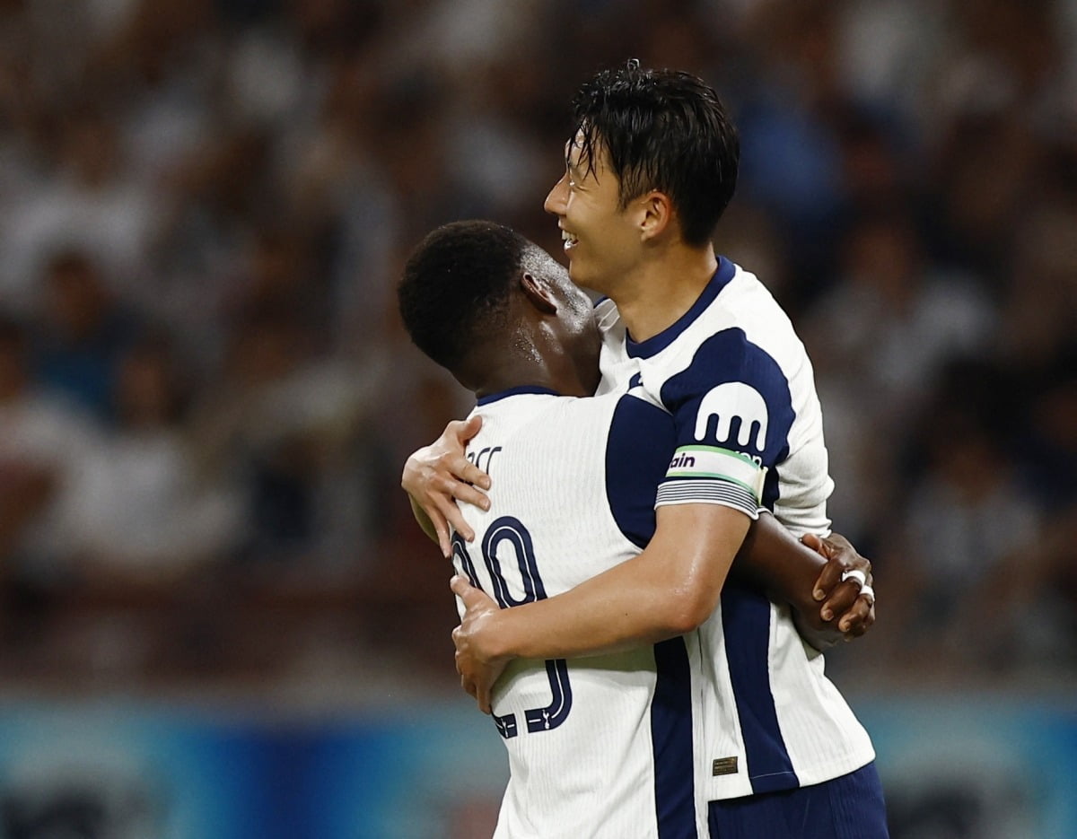 柏林联合vs勒沃库森球员评分：希克7.8分，克尔费尔德6.3分