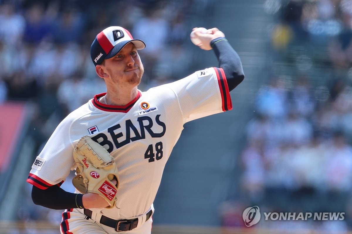 “小胖”洛夫顿再轰24+12！关键助攻率上海爆冷 李添荣20分表现亮眼