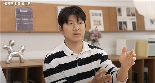 梯云纵！道格拉斯突破内线强势起飞，双手隔扣张宁